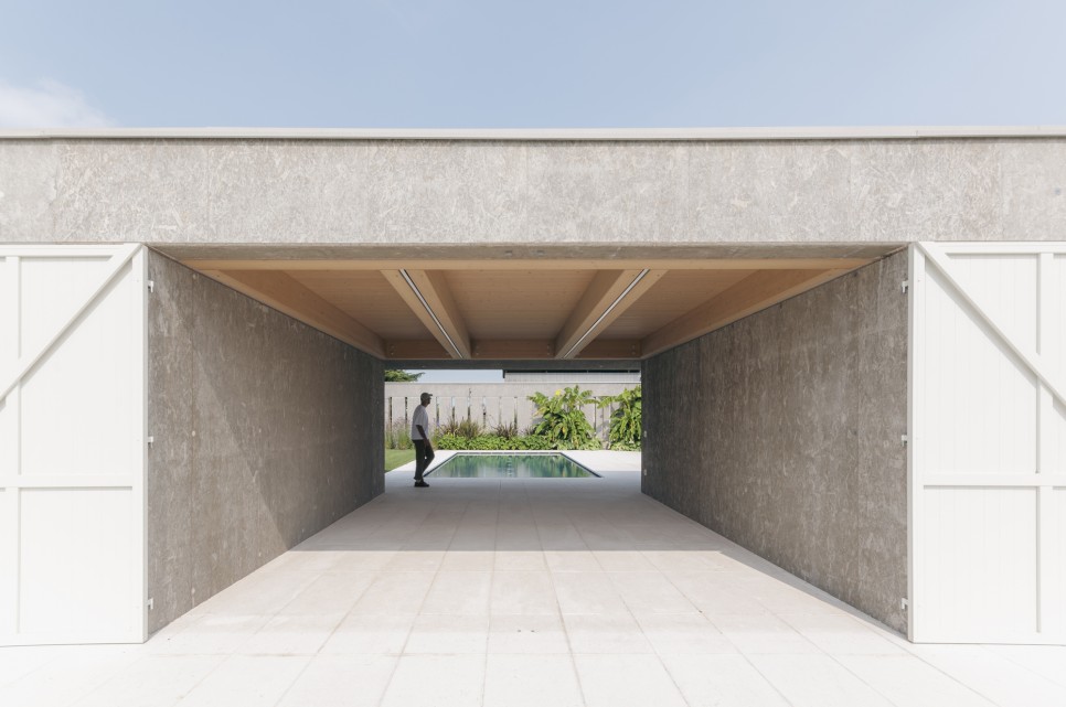 사막 속의 오아시스 같은 파티오 하우스, Dolor y Gloria House by Alberto Pizzoli Architetto