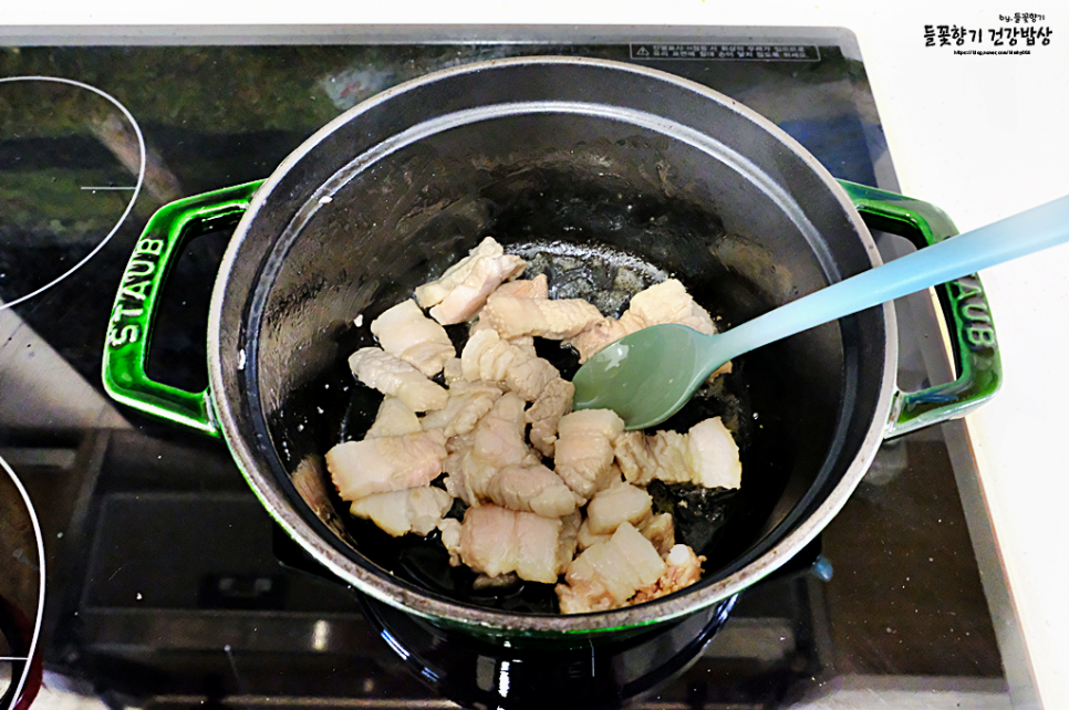 돼지고기 김치찌개 맛있게 끓이는법 삼겹살 묵은지 김치찌개 레시피