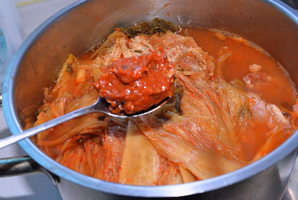 돼지고기 김치찜 레시피 묵은지 돼지 앞다리살 김치찜 만들기 앞다리살 묵은지 요리