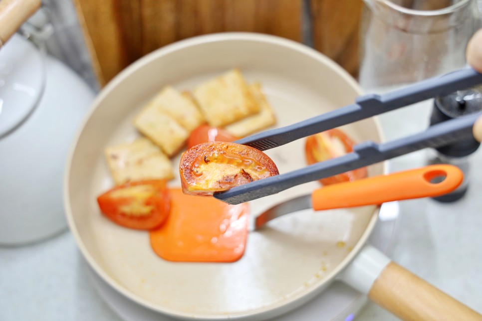 아침토스트 만들기 간단한 토스터 토스트기 식빵요리