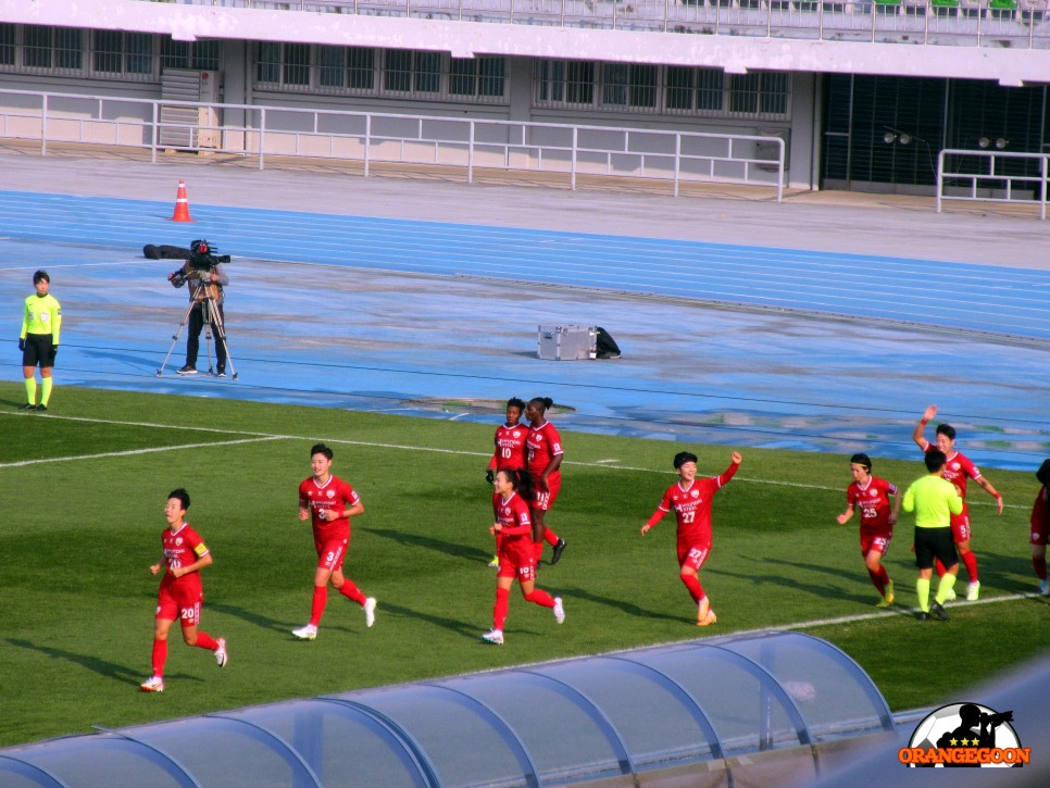 [2023.11.19 * 1/2, 전반전 화보] 수원 FC 위민 vs 인천 현대제철 레드엔젤스, 현대제철 2023 WK리그 챔피언결정전 1차전 ~ 경기 수원, 수원 종합 운동장