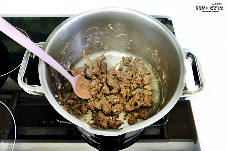 소고기 미역국 맛있게 끓이는법 미역국 레시피 미역국 끓이는 방법