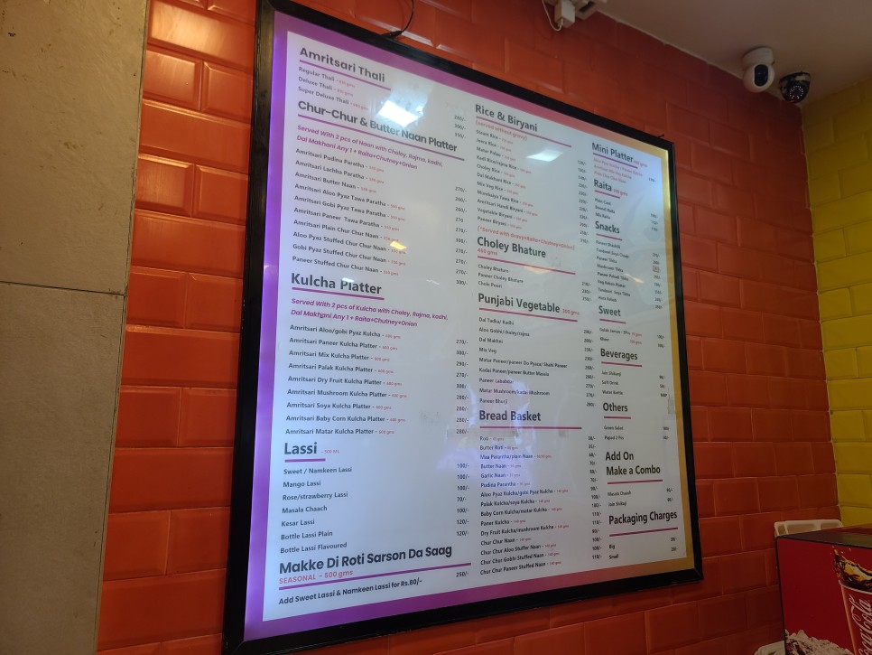 인도여행 쇼핑센터 맛집 넥서스 아마다바드 원에서 먹은 현지음식 갈릭난 시즐러 촐레 바투레 망고라씨