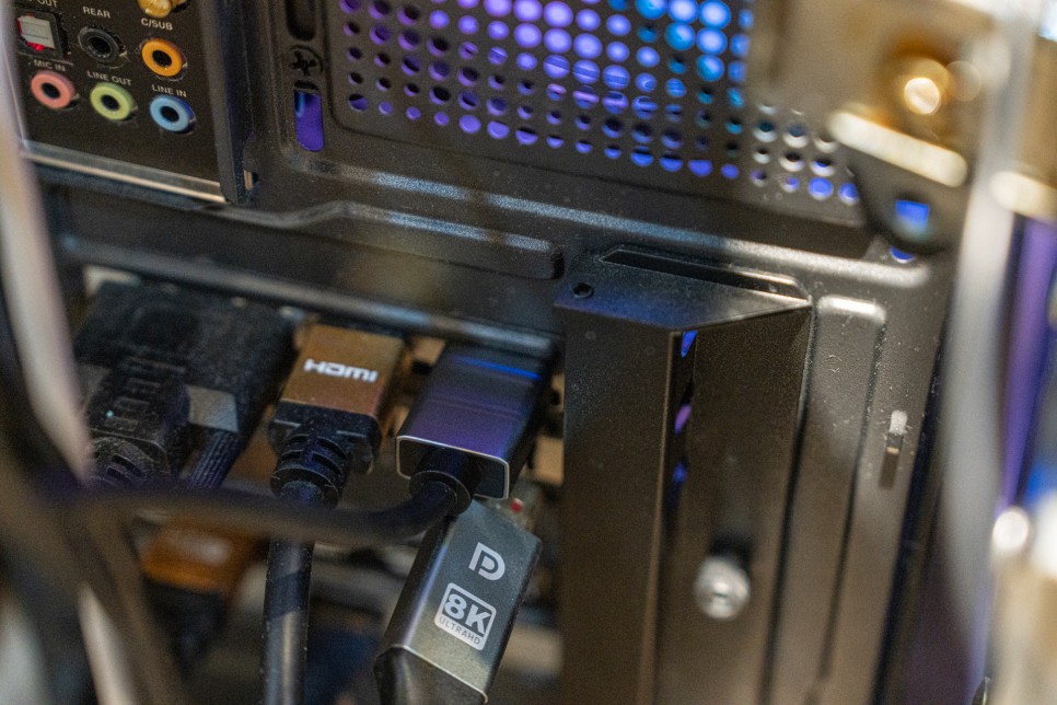 모니터 3개 연결 랜스타 분배기 LS-MV103 - DP 케이블로 컴퓨터 한 대의 화면을 여러개의 모니터에 출력하다