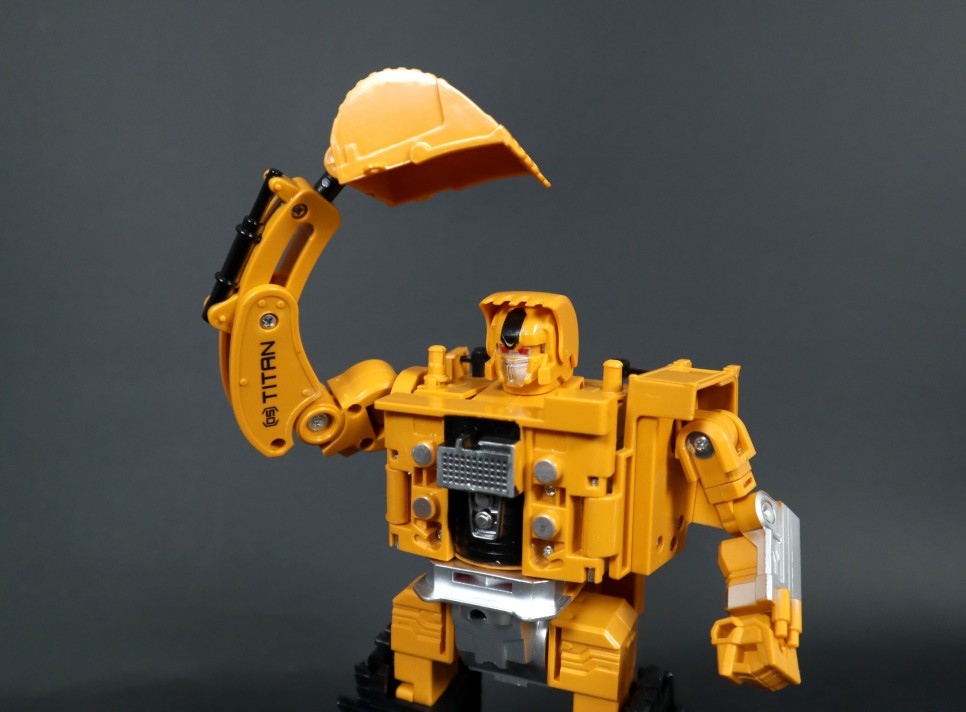 [변신로봇] 다이소 스캐빈저 - 중장비 합체로봇 포크레인