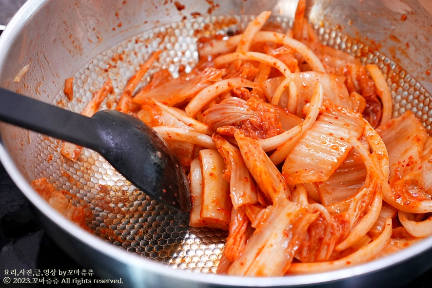 스팸 참치 김치찌개 맛있게 끓이는법 묵은지 스팸 김치찌개 레시피 간단 김치 참치찌개 묵은지 요리