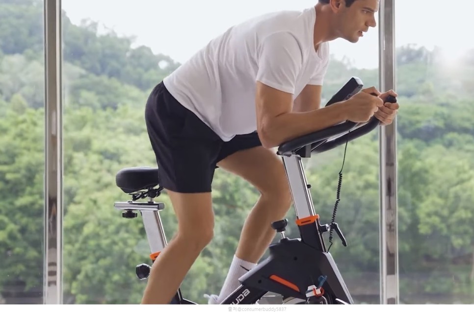 실내 자전거 운동 효과 칼로리 다이어트 유산소운동종류 추천 아침 공복 유산소