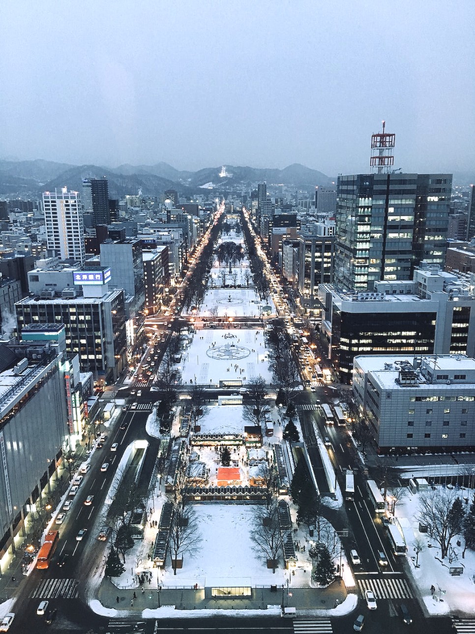 일본 여행지 추천 12월 일본 여행 날씨 입국 정보 도쿄 오사카 후쿠오카 삿포로