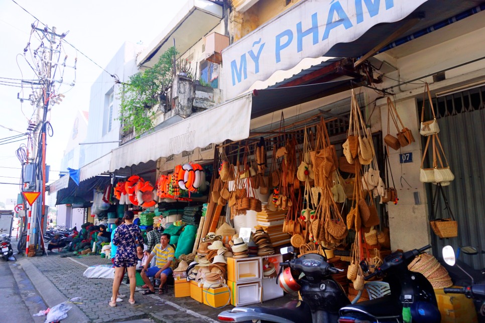 베트남 다낭 쇼핑리스트 한시장 과일 망고언니 라탄가방 기념품
