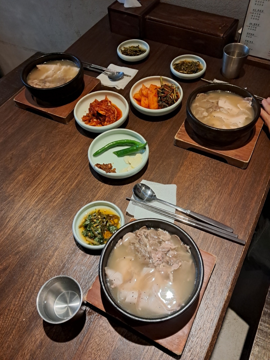부산  엄용백 돼지국밥 맛집