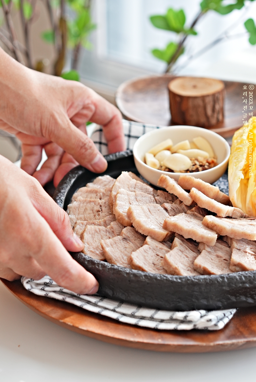 돼지고기 삼겹살 수육 맛있게 삶는법 무수분 보쌈 삶는법 돼지 수육 삶는법 삶기