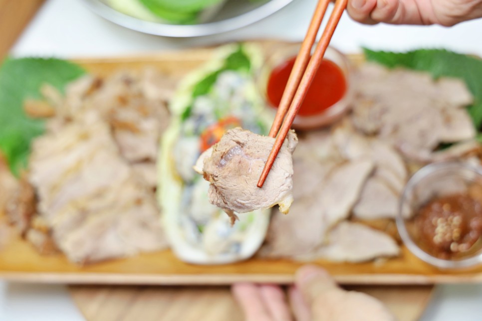 수육 맛있게 삶는법 앞다리살 돼지수육 레시피 보쌈 삶는법 굴보쌈 만들기