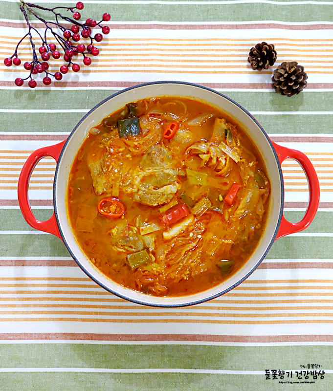 돼지고기 김치찜 레시피 목살 김치찜 만들기 묵은지 김치찜 요리