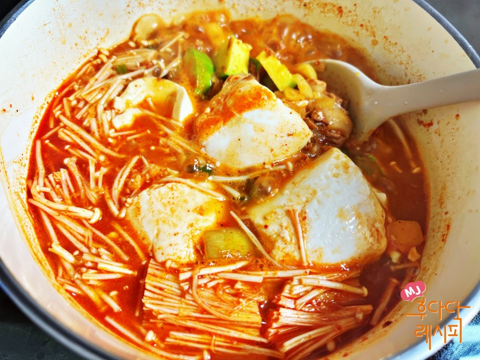 참치 순두부찌개 끓이는법 고추참치 순두부찌개 레시피 순두부 요리