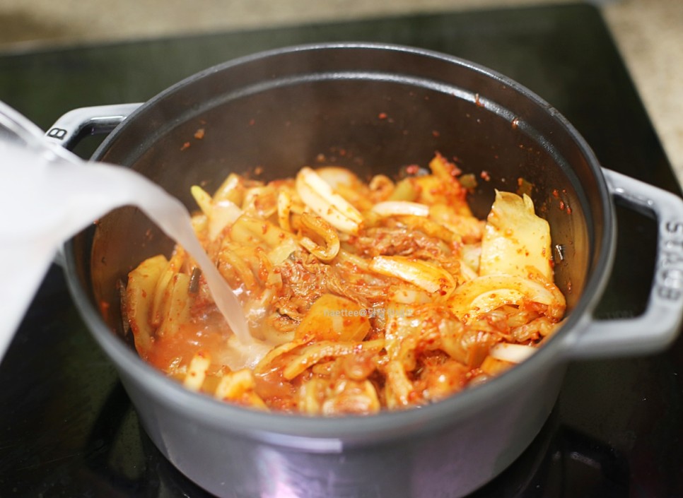 참치김치찌개 맛있게 끓이는법 김치찌개 레시피 신김치 요리