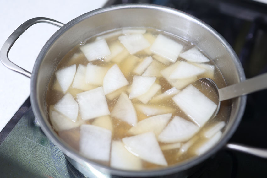 맑은 오징어무국 레시피 요리 오징어무국 끓이기 오징어국 만들기 코인육수