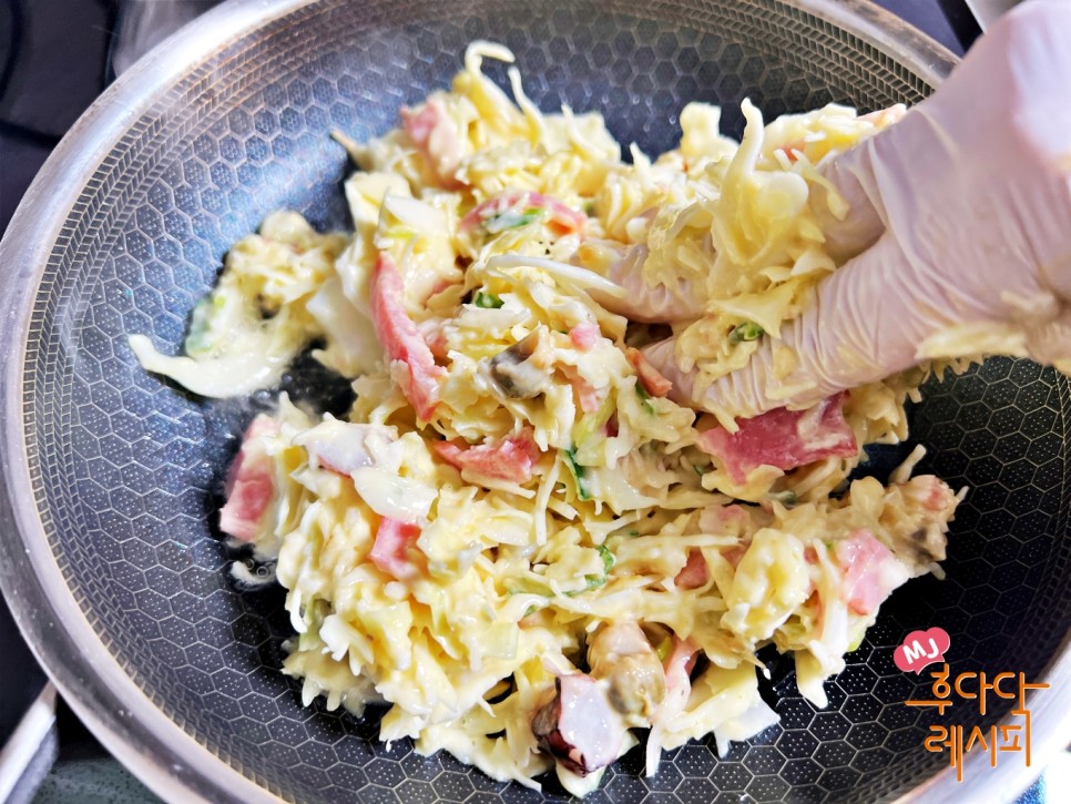 양배추 오코노미야끼 만들기 재료 소스 베이컨 오꼬노미야끼 달걀 양배추전