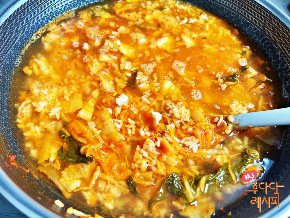 김치콩나물죽 굴 갱시기죽 만드는법 콩나물 김치죽 끓이는법 신김치요리