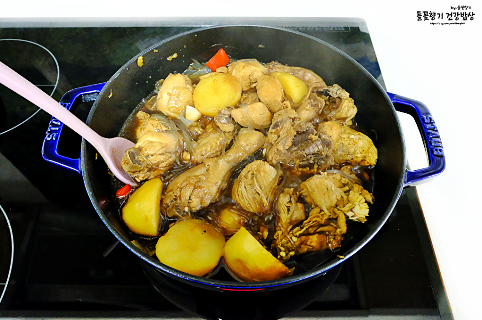 간장 찜닭 간장 닭볶음탕 레시피 양념 안동찜닭 소스 닭도리탕 만드는법