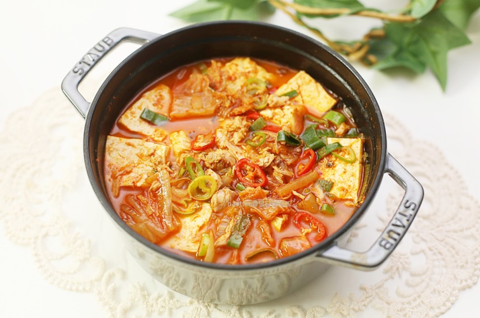 참치김치찌개 맛있게 끓이는법 김치찌개 레시피 신김치 요리