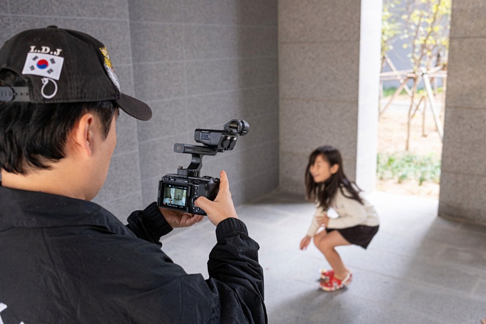 가족 촬영 시네마틱 성장동영상 카메라 추천 소니 FX30