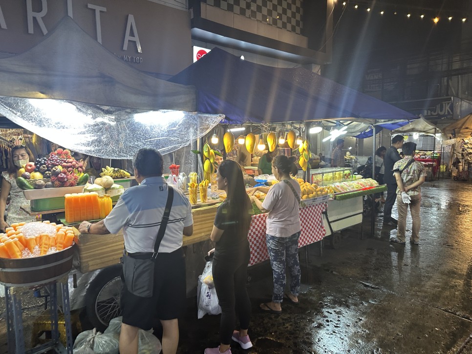 태국 방콕 여행 일상-9 파야타이(phayathai) 나나 커피 로스터 아리 카페/ Ari 근처 호텔 숙박 / 빠투남 야시장 방문