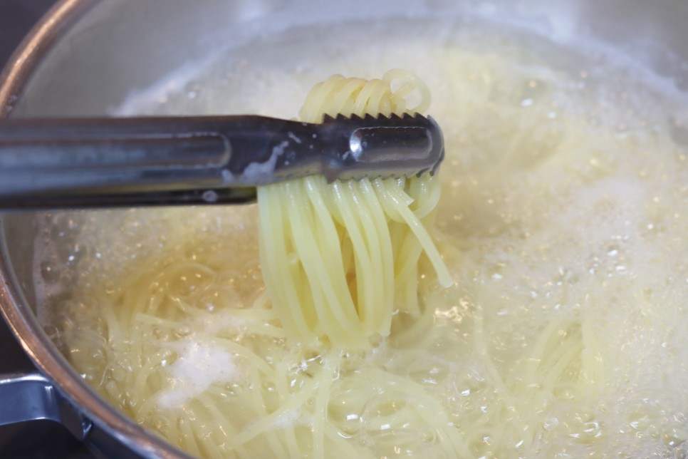 편스토랑 류수영 토마토 홍합 파스탕 어남선생 파스타 만들기 크리스마스 홈파티 음식