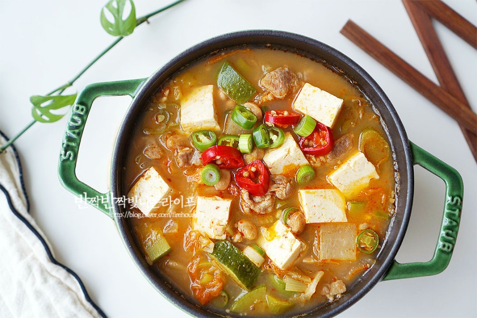 돼지고기 청국장 찌개 만드는 법 김치 청국장 맛있게 끓이는법