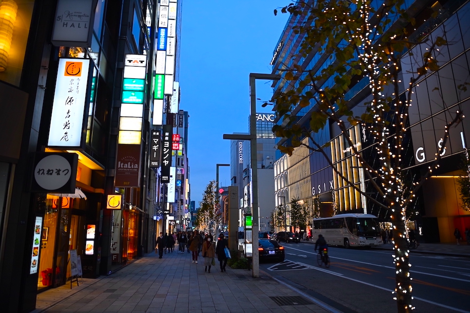 일본 도쿄 12월 날씨 옷차림 1월 오사카 후쿠오카 삿포로 오키나와