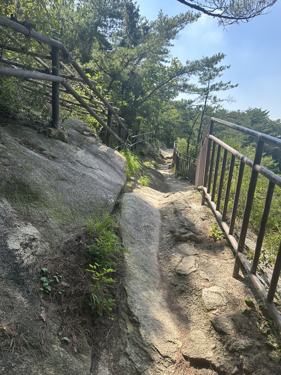 북한산 족두리봉 향로봉 코스