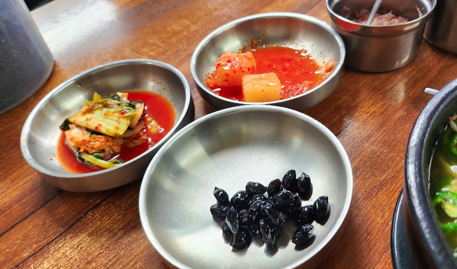 서울숲 혼밥 맛집 체크인 : 비사벌 전주 콩나물국밥 & 은준쌀국수