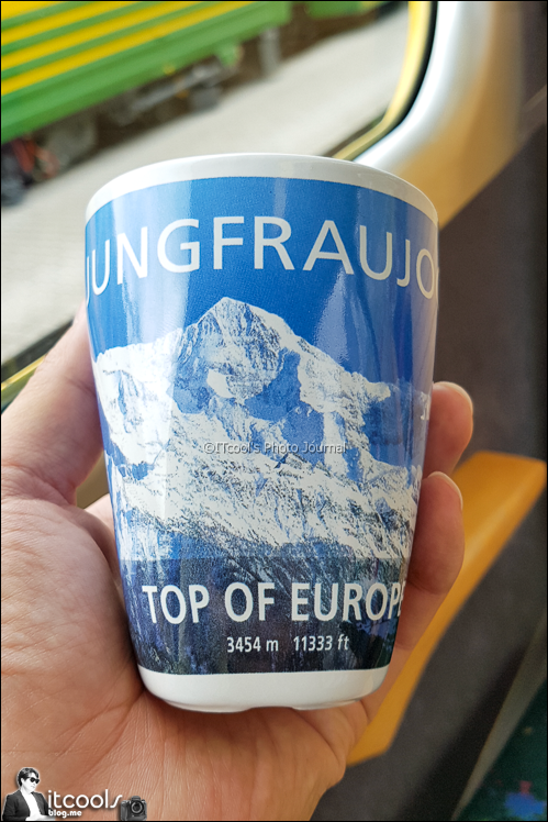 스위스 여행 팁 - 인터라켄에서 융프라우 왕복 노선과 전망대(스핑크스 전망대)에서 맛본 융프라우요흐 커피와 티라미수 추천