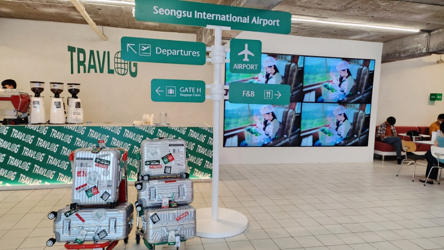 7월 젤핫한 핫플 성수 팝업스토어 트래블로그 성수국제공항 후기