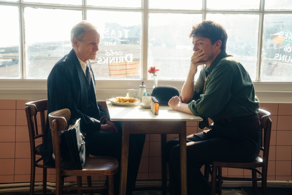 리빙: 어떤 인생 정보 평점 후기 출연진 빌 나이의 인생 영화 리뷰