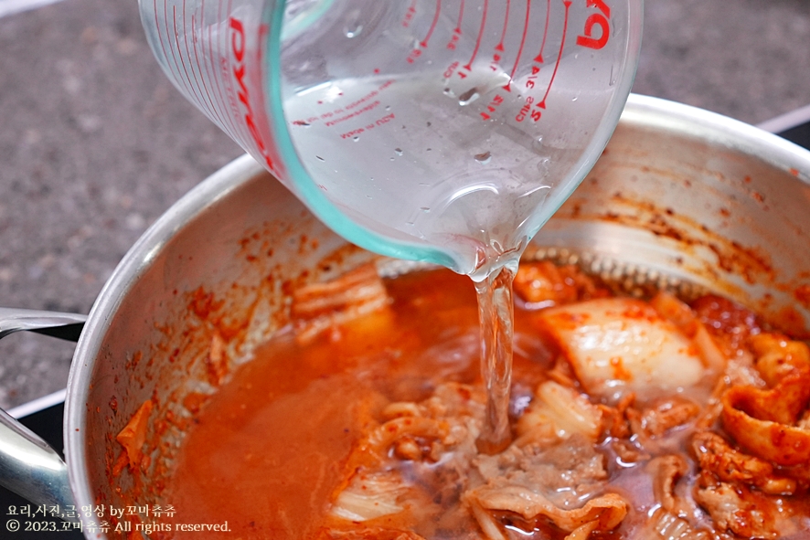 돼지고기 김치찌개 맛있게 끓이는법 신맛 없이 묵은지 삼겹살 김치찌개 레시피