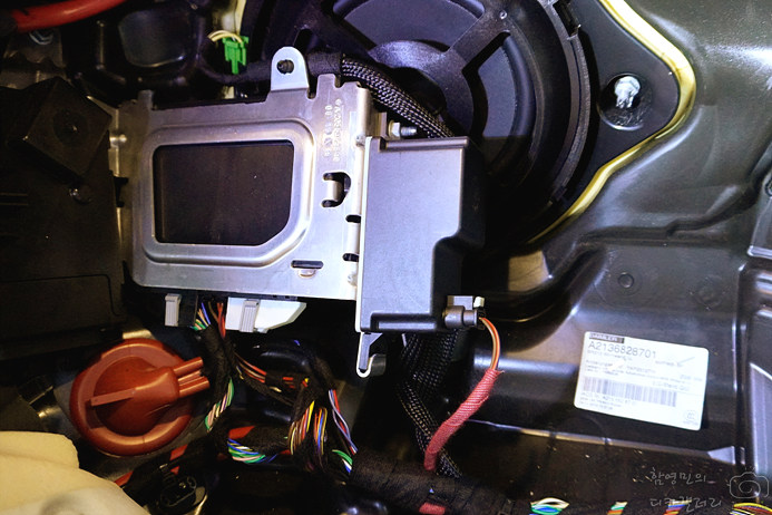 벤츠 배터리 E300 보조 밧데리 교환 절약하는법