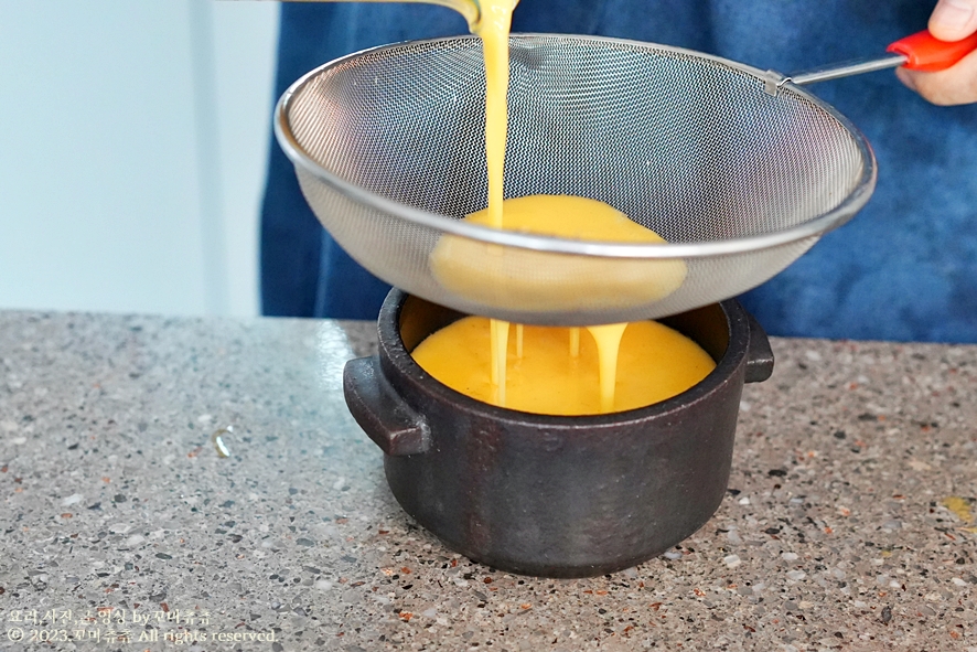 폭탄 계란찜 만들기 레시피 치즈 뚝배기 계란찜 만드는법 물비율 간단한 계란요리