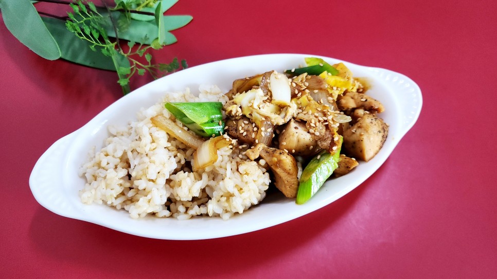 간편식 닭고기덮밥 한그릇요리 닭가슴살덮밥 다이어트 볶음밥 닭가슴살요리법