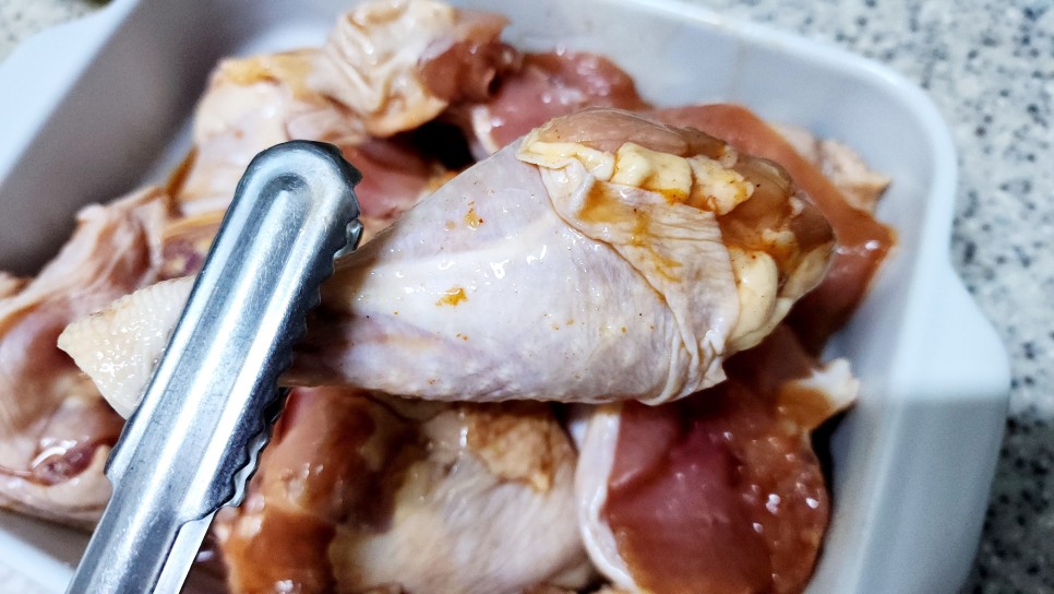 에어프라이어 간장 치킨 요리 집에서 술안주 닭구이 김가루 주먹밥 만들기