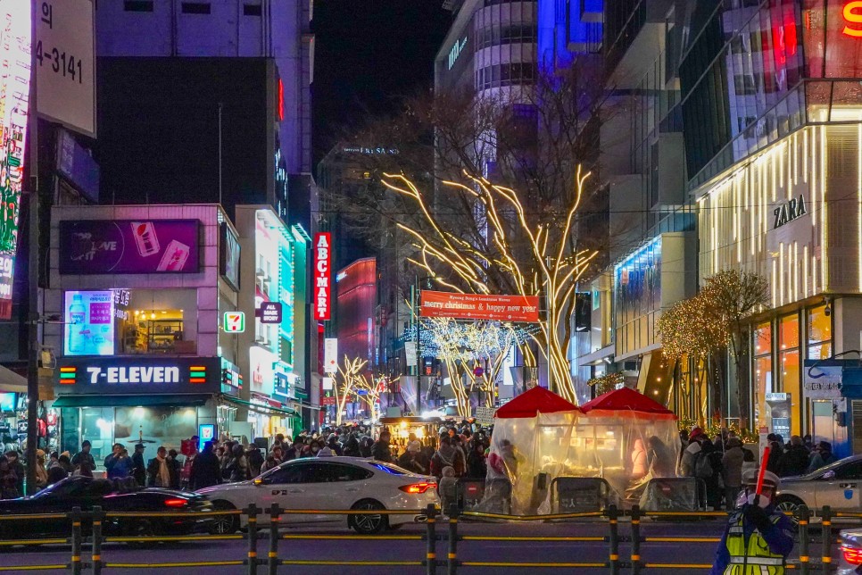 서울 크리스마스 명소 명동 신세계 백화점 본점 점등시간 기간 명당자리