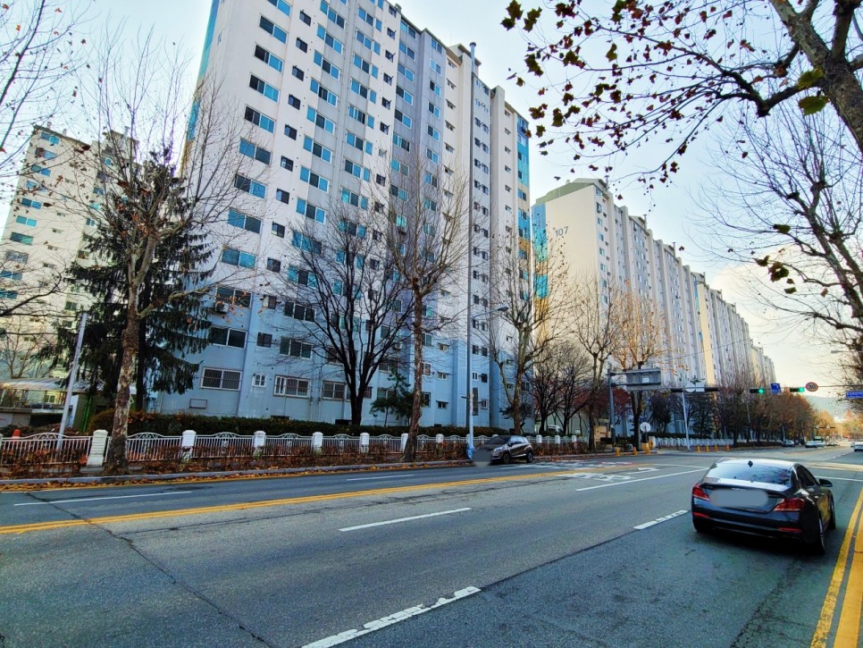 대전 전민동 대단지 아파트 앞 10억 초반 대로변 3면 각지, 2층 꼬마빌딩 매매