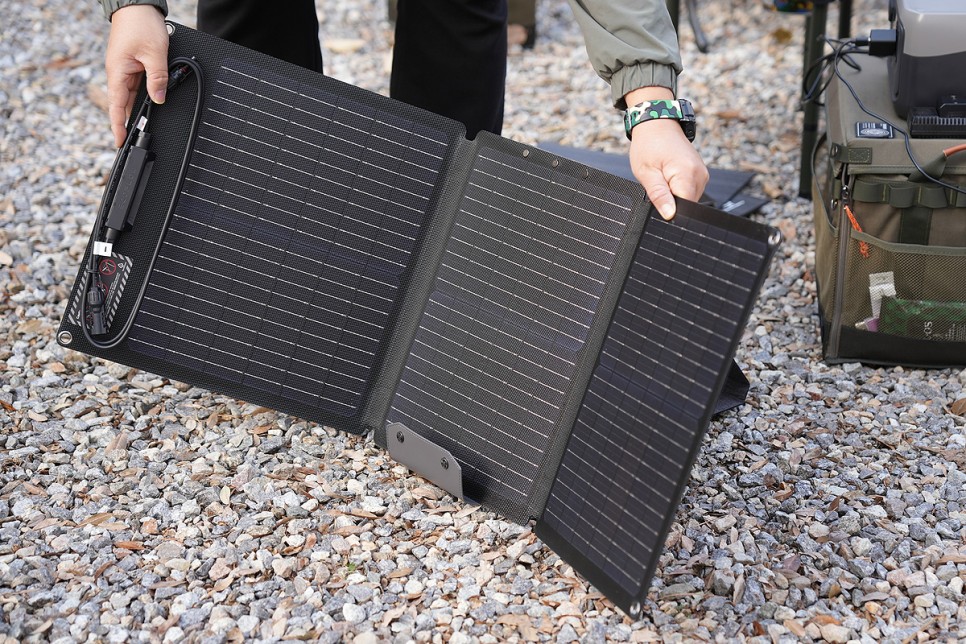 에코플로우 60W 휴대용 태양광 패널 캠핑용 배터리 태양 전지판 & 연말 할인대전 소개