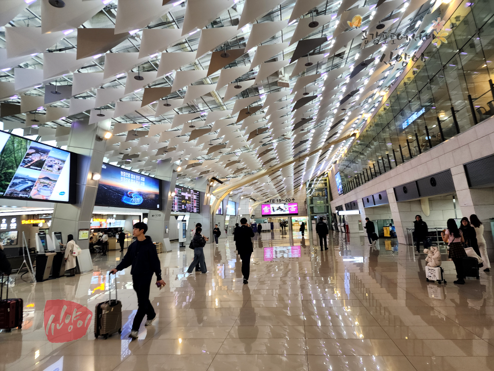 김포공항 국내선 탈때 김포공항 전망대 카페 흡연구역 흡연실 있군요.