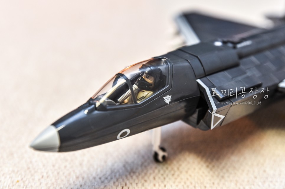 크리스마스 레고 선물 아이만큼 아빠로망 실현시켜주는 코비블럭 전투기 F-35