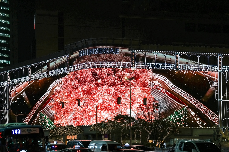 연말 서울 명동성당, 신세계백화점 본점 미디어파사드