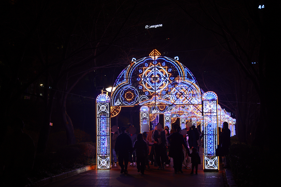 잠실 석촌호수 루미나리에 빛축제 서울 야경 명소 밤 드라이브 겨울 데이트 코스