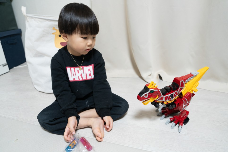 티라노킹 3단 합체 공룡장난감 - 크리스마스 선물로 이거 어때?!