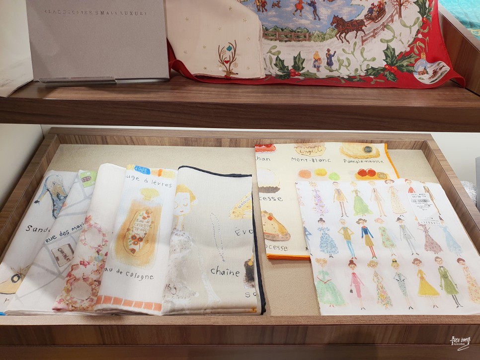 일본 오사카 여행 오사카 우메다 한큐백화점 손수건 쇼핑