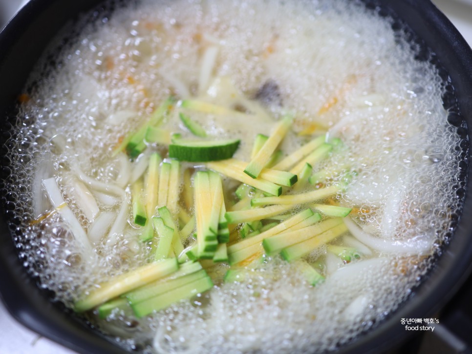 멸치육수 칼국수 만드는법 다시마멸치육수 내는법 백종원 면 삶기