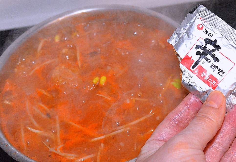 김치콩나물죽 레시피 갱시기 죽 만들기 김치죽 콩나물죽 끓이는법